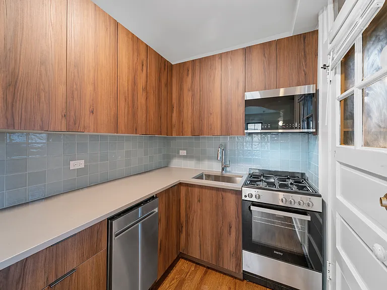 4658 N Milwaukee Ave #1W — Photo 6