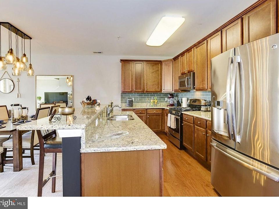 2nd image of 109 Kramer Ct