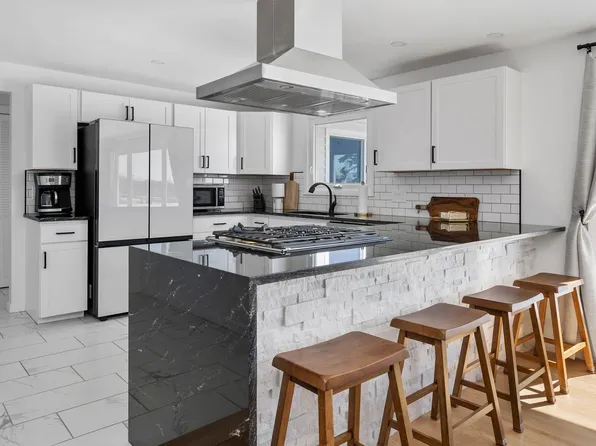 512 Manitou Beach Rd, Hilton, NY 14468