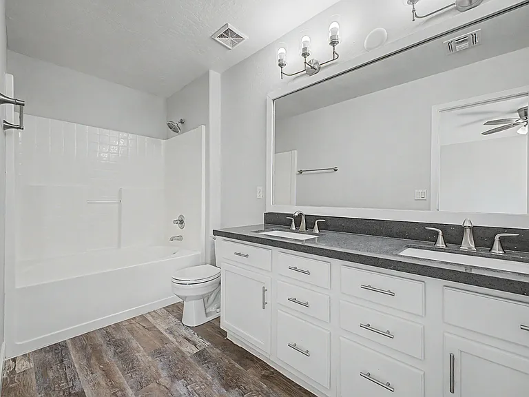 2423 E Winged Foot Dr — Photo 12