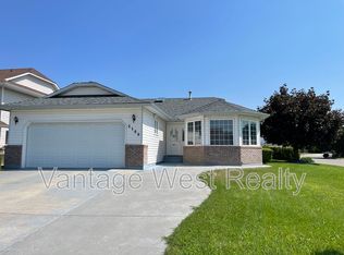 2169 Kaslo Ct, Kelowna, BC V1Y8A8