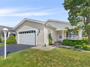 115 Hunter Ct, Grayslake, IL
