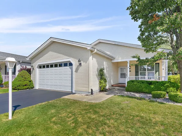 115 Hunter Ct, Grayslake, IL 60030