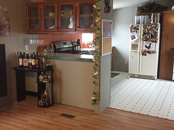Bar/Kitchen