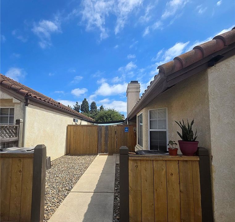 2nd image of 634 Gingko Ct