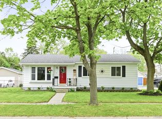 2824 Peavey St, Port Huron, MI 48060