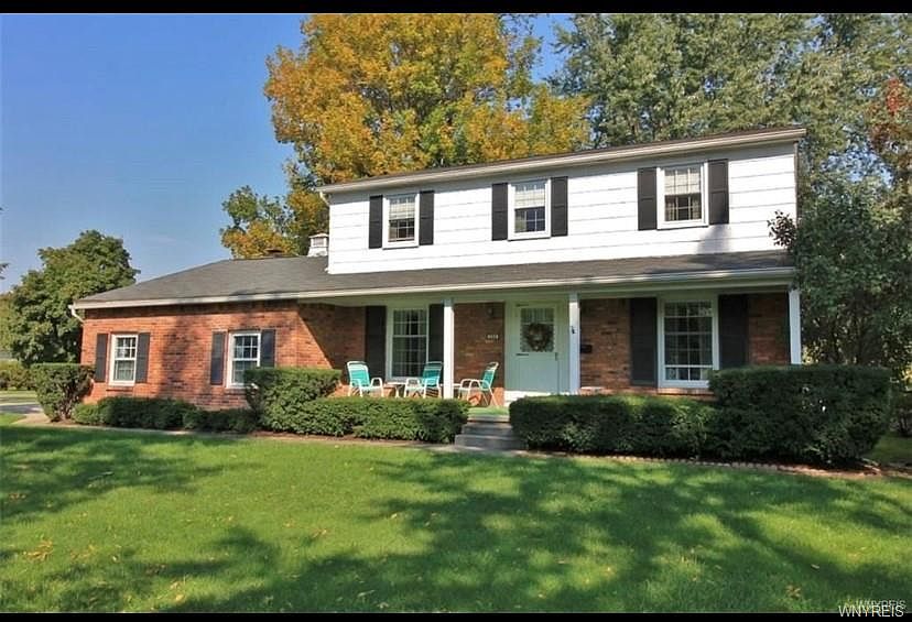 1st image of 282 Robin Hill Dr