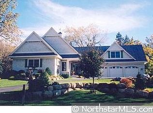 5117 Skyline Dr, Edina, MN 55436