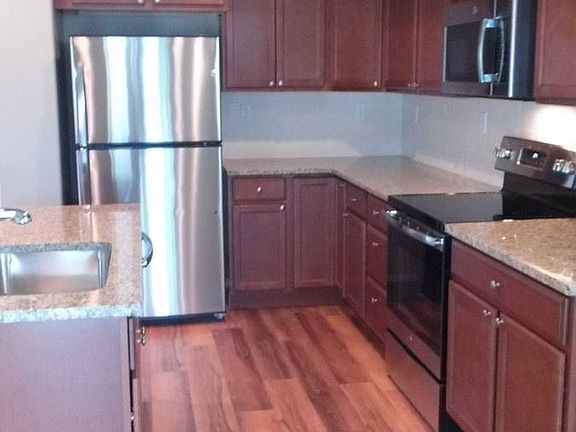 2nd image of 2249 Veneto St
