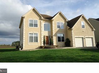 108 Summerbrooke Ct, Sicklerville, NJ 08081