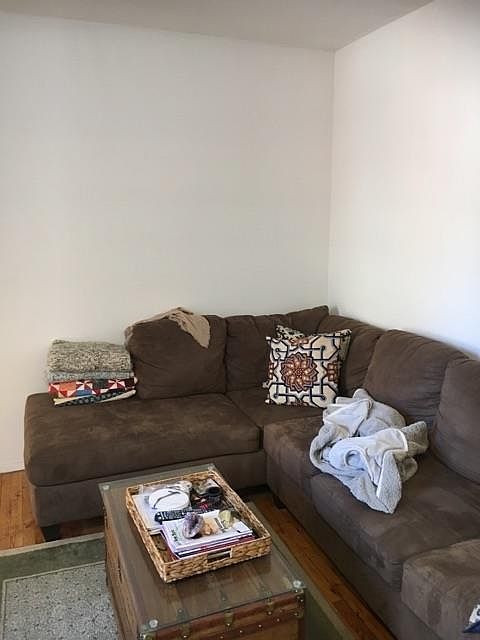 1st image of 524 E 11th St APT 25