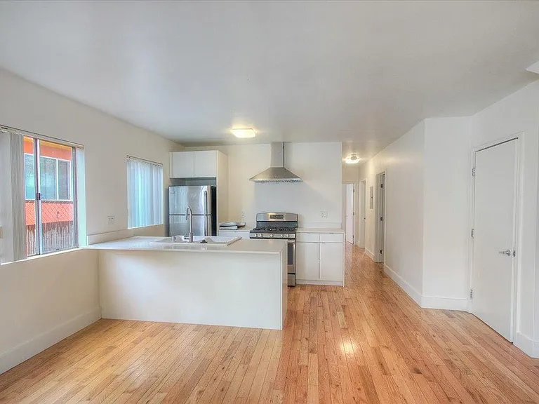 1006 N New Hampshire Ave #1008 — Photo 7