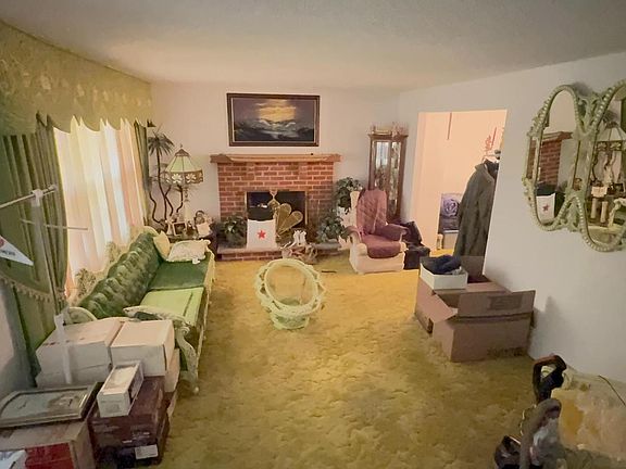 3rd image of 8220 Wyndam Rd