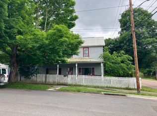 417 Oak St, Friendsville, MD 21531