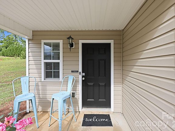 3rd image of 235 Askin Ln