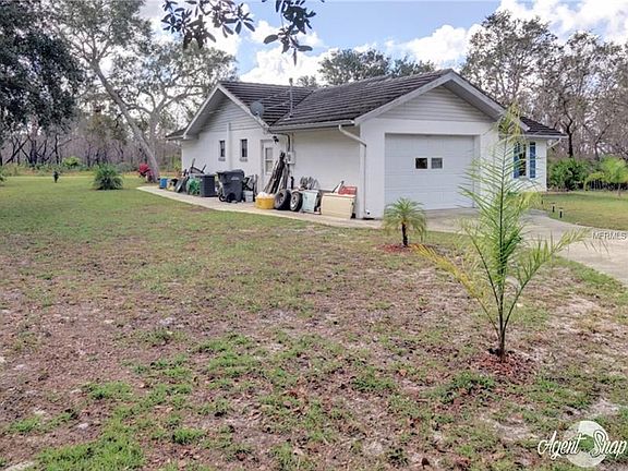 3rd image of 2121 Alba Dr