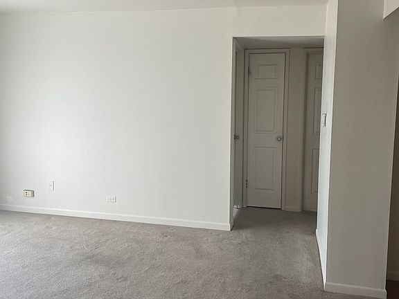 3rd image of 4819 W 109th St APT 304