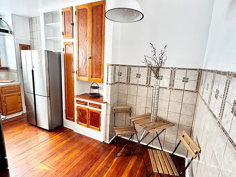 1758 Winona Blvd #3 — Photo 8