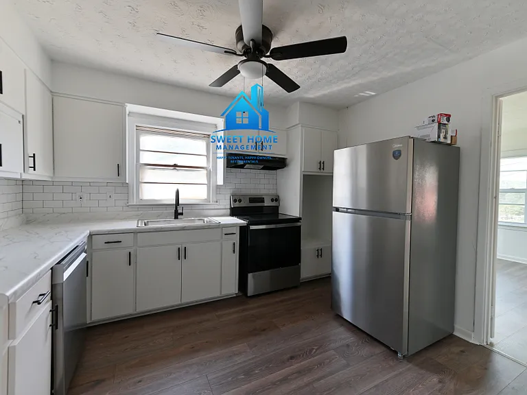 2908 Urban Ave — Photo 21