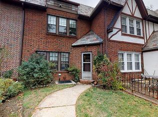 9517 68th Ave, Forest Hills, NY 11375