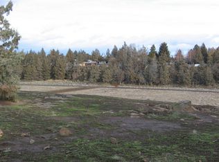 826 NW 13th St, Redmond, OR 97756