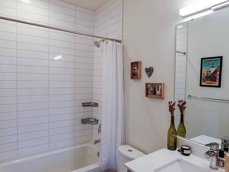1851 S Jackson Pl — Photo 15
