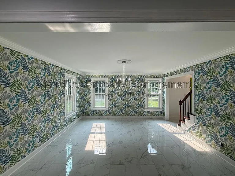 428 Ingleside Dr — Photo 6