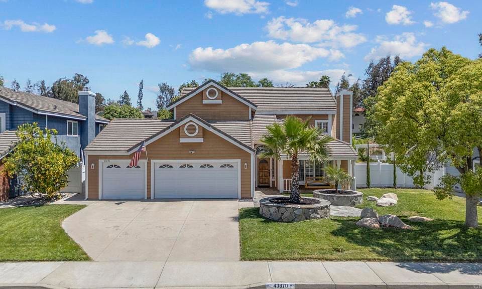1st image of 43870 Gatewood Way