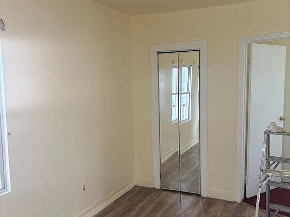 5th image of 2940 Brighton 6 St #1