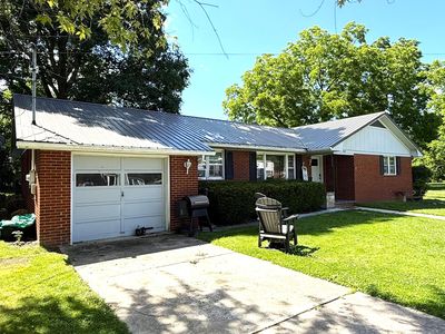 818 15th Ave, Marlinton, WV, 24954