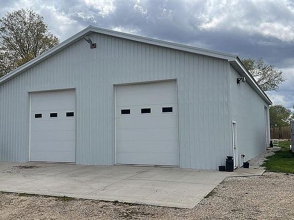 5th image of 7147 Six Mile Rd