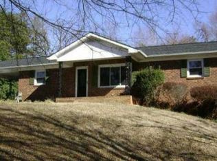 1207 Ziglar Rd, Winston Salem, NC 27105