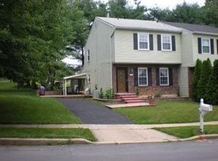 1 Ingleside Dr, Thorndale, PA 19372