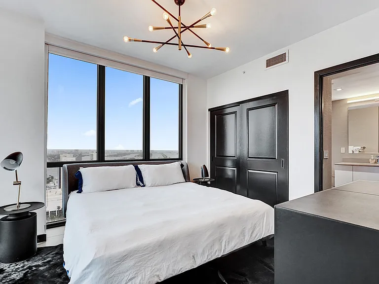 1600 NE 1st Ave #3420 — Photo 8