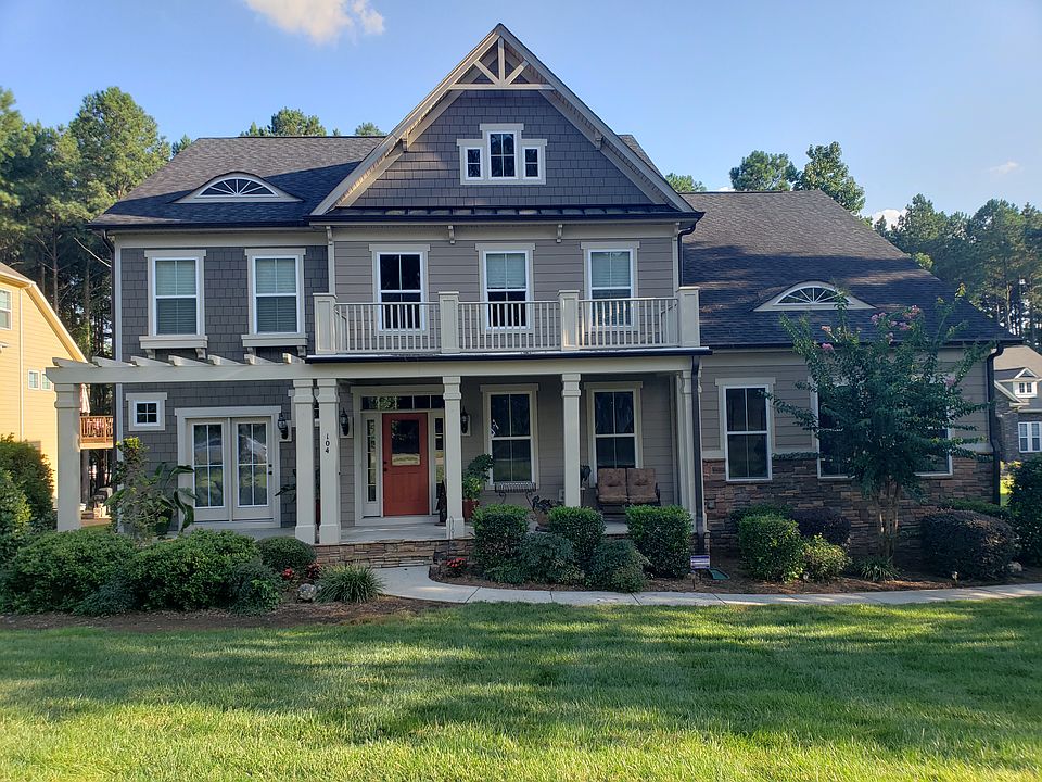 1st image of 104 Hidden Pines Dr