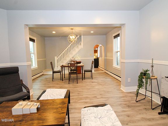 5th image of 1651 Andrews Pl