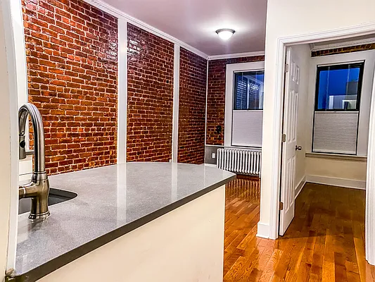 Rented by Voro New York | media 39