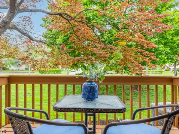 1092 Robin Rd, Hillsborough Twp., NJ 08844