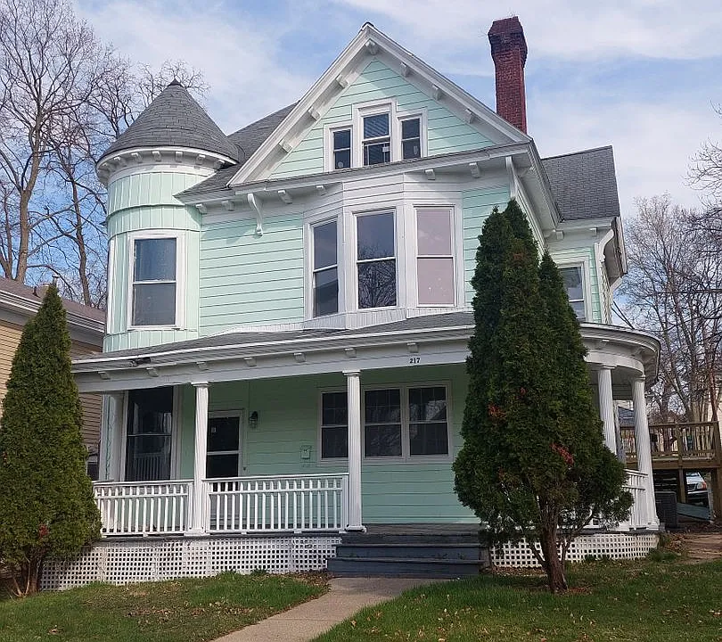217 Perrin Ave
