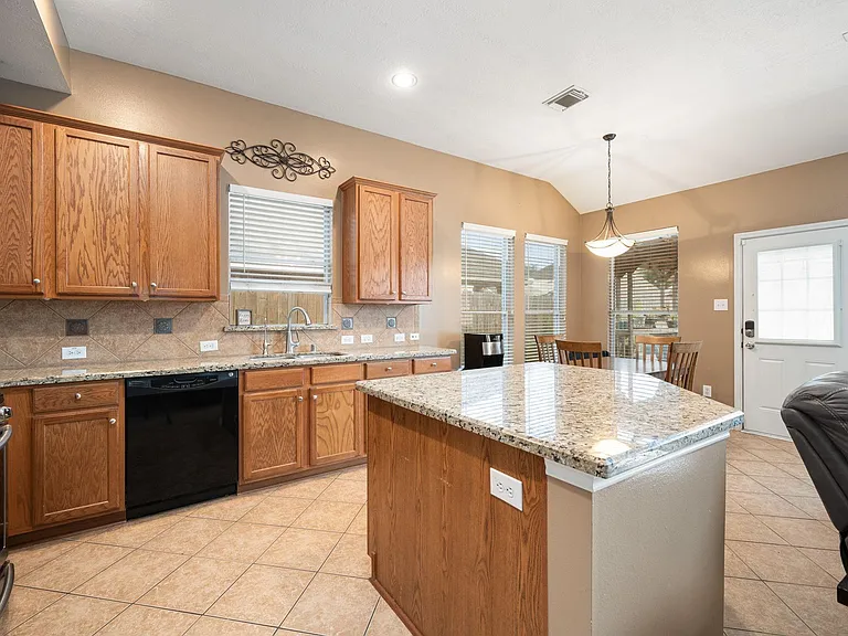 13835 Cane Valley Ct — Photo 16