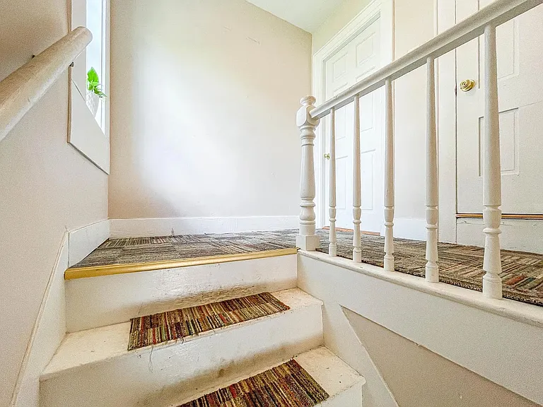 27 Brentwood St #2 — Photo 6