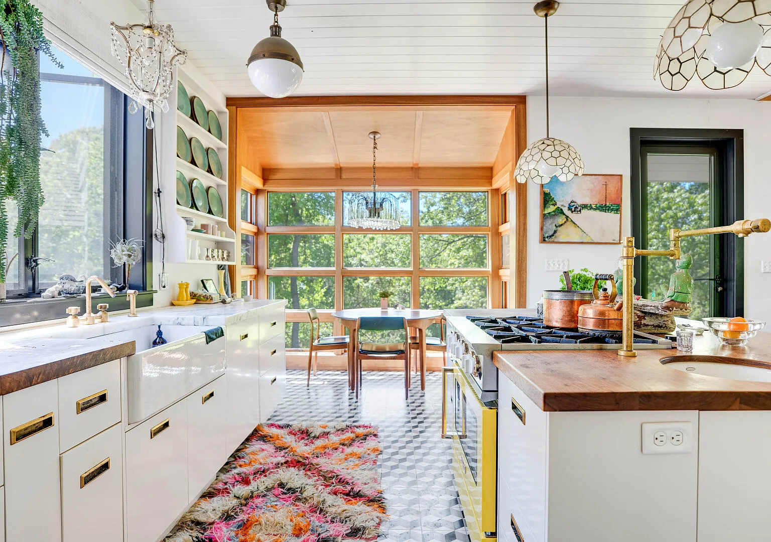 Chic Montauk Retreat with Designer Style Near Beaches — Photo 4
