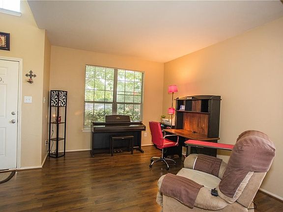 5th image of 8524 Santa Ana Dr