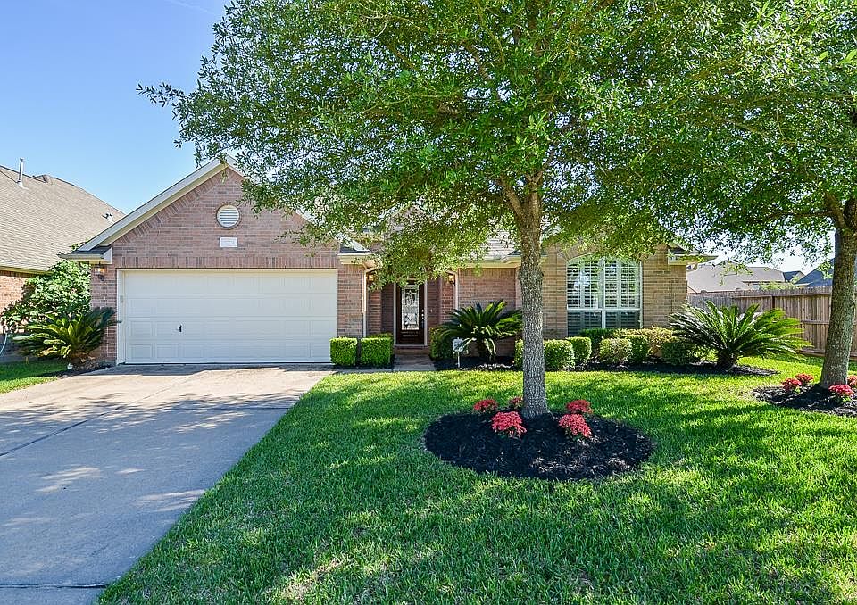 1st image of 17731 Creek Bluff Ln