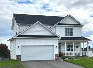 166 Twickenham Dr, Martinsburg, WV 25403