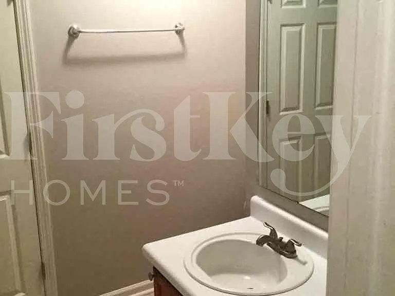 1138 Summerstone Trce — Photo 9