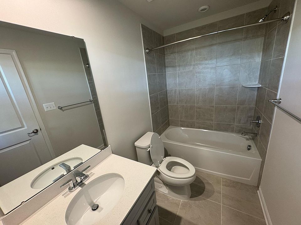 BMNT BATHROOM