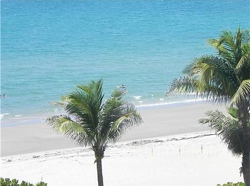 Home For Sale In Beach Walk