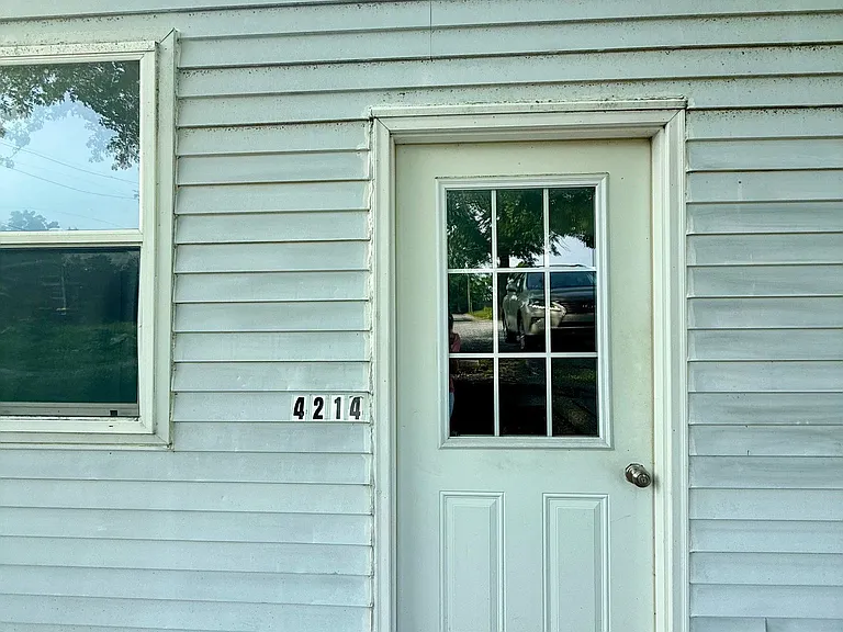 4214 Elizabethtown Rd — Photo 10