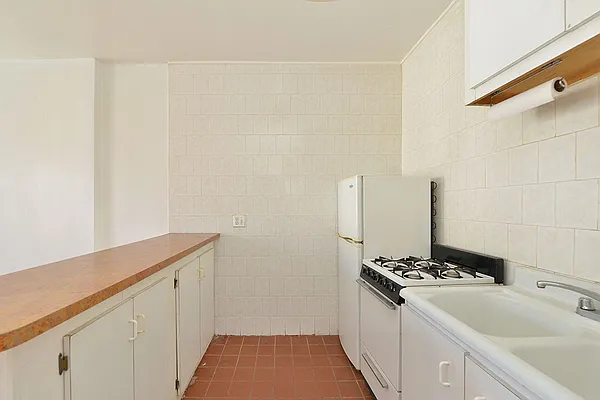 Rented by Compass | media 4